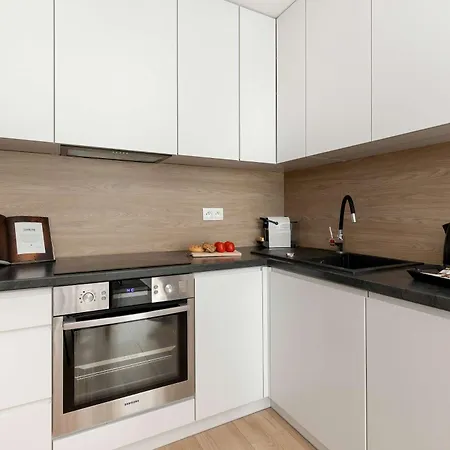 Bright Apartment Obroncow Wybrzeza With Parking By Noclegi Renters Gdansk Exterior photo